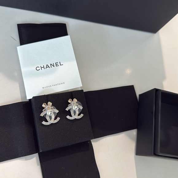 Brand New Chanel earrings - Picture 3 of 5